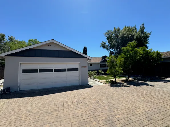 1126 Steinway Ave, Campbell, CA 95008