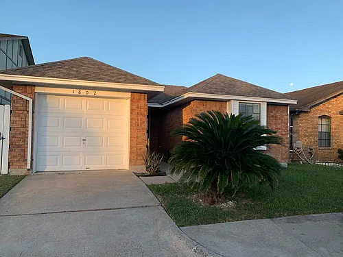 1802 Bobcat Ln Photo 1