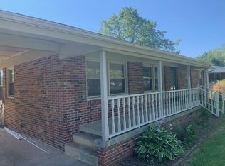 1285 Meadow Rd, Cookeville, TN 38501