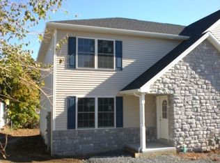 1034 4th Ave, Oberlin, PA 17113