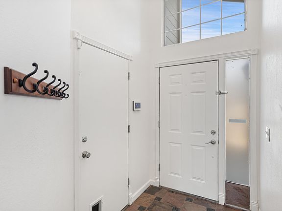 4th image of 774 Fairfax Ct