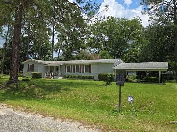 2nd image of 2008 Fairway Dr