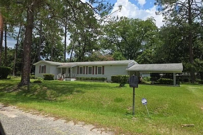 1st image of 2008 Fairway Dr