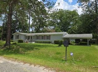 2008 Fairway Dr, Waycross, GA 31501