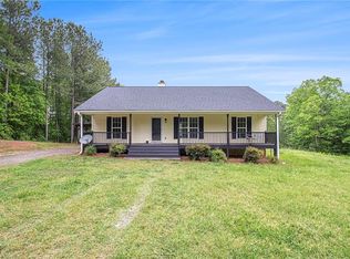 1070 Mallard Ridge Rd, Madison, GA 30650