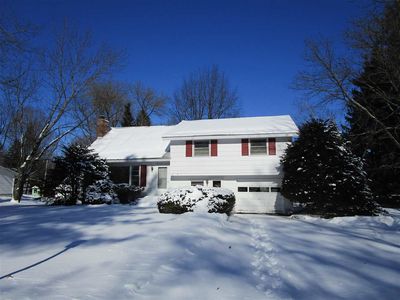 2 Gingham Ave, Clifton Park, NY, 12065