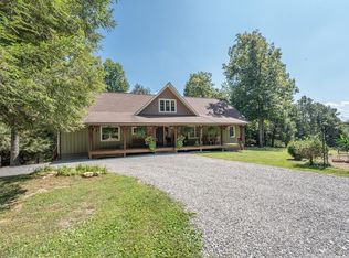 550 Ridge Ln, Monterey, TN 38574