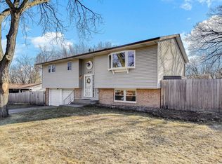 1497 Westview Dr, Hastings, MN 55033