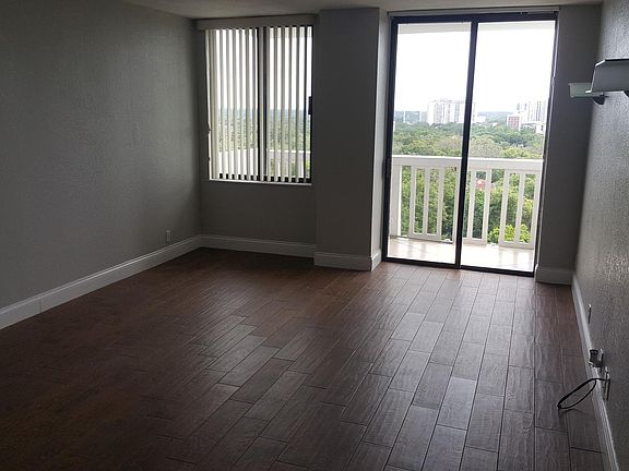 5th image of 400 E Colonial Dr APT 1310