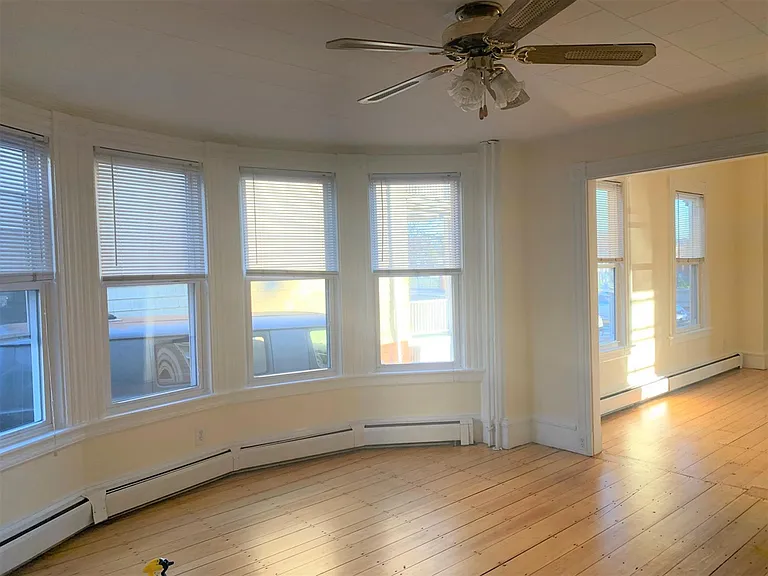 547 Broadway #2 — Photo 7