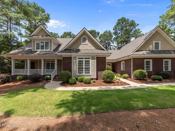 12 Lasswade Drive, Pinehurst, NC 28374