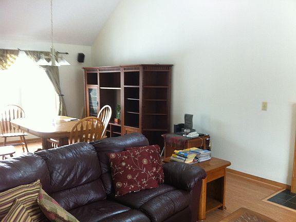 2nd image of 1360 Wild Horse Dr