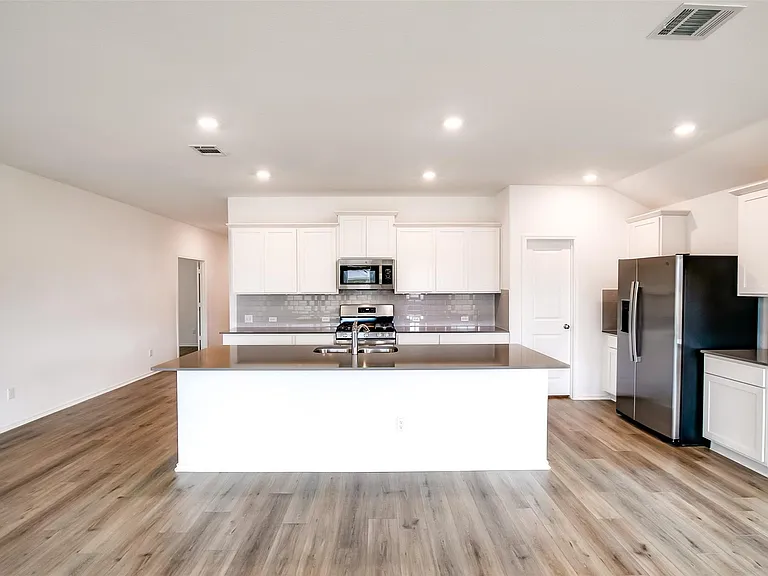 1740 Catahoula Dr — Photo 10