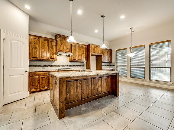 2nd image of 4208 Bobcat Ln