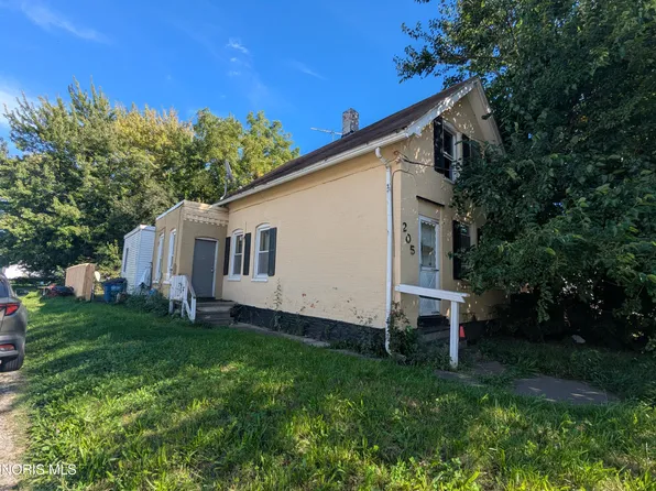 205 Courtland Ave, Toledo, OH 43609