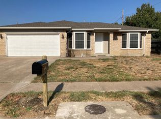 7313 Kary Lynn Dr E, Watauga, TX 76148