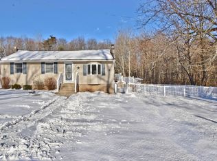 2096 Mountain Rd, Stroudsburg, PA 18360