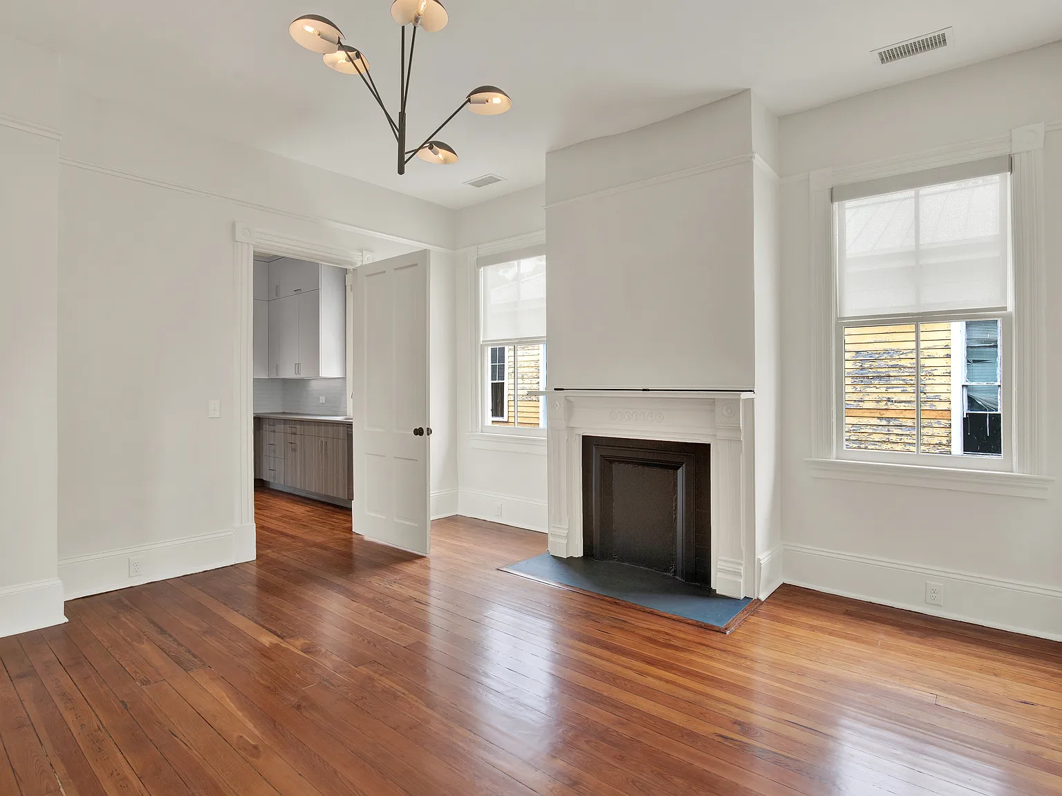 2 bed, 1400 sqft, $2,600 — Photo 4