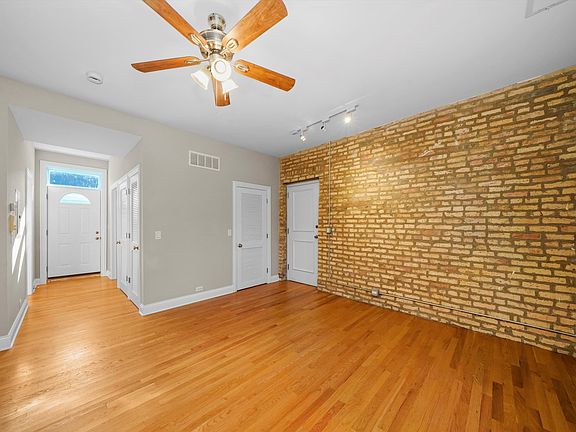 5th image of 839 N Washtenaw Ave #3
