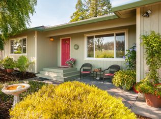 35 Wambold Ln, Petaluma, CA 94952