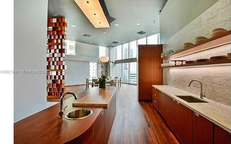 1300 Brickell Bay Dr #2900 — Photo 50
