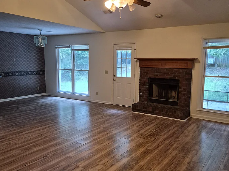 7812 Birchwood Ln — Photo 9