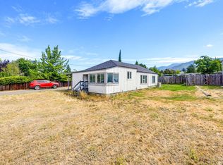 1342 E Main St, Ashland, OR 97520
