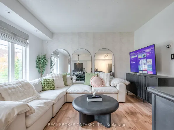 46 E Liberty St #524, Toronto, ON M6K 3P2
