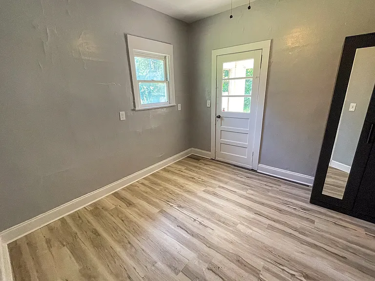 8316 Highland Ave — Photo 15