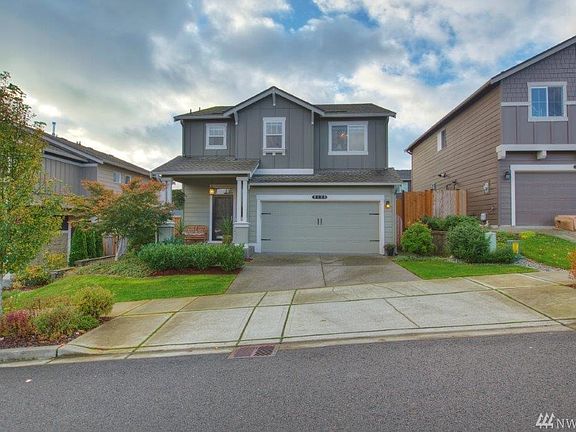 Turnkey, 4 year new home. No neighbors across the street and Southern exposure back yard.