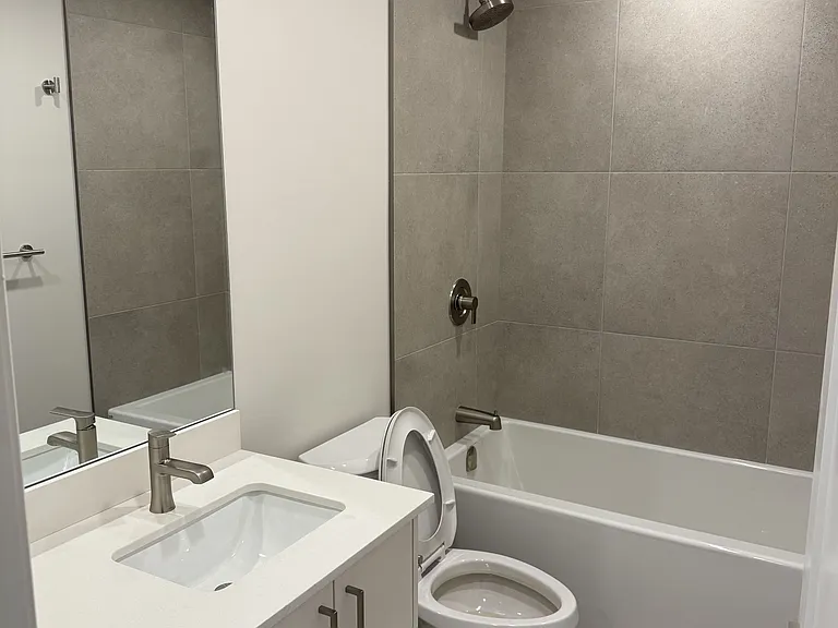 1301 Dorchester Ave #4 — Photo 5