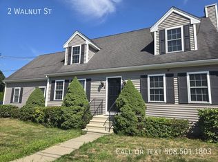 2 Walnut St, Hudson, MA 01749