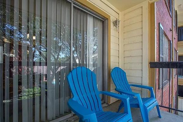Riverwalk Apartment Homes — Photo 14