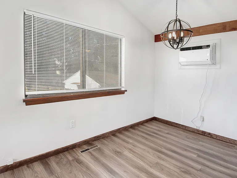 1622 Donovan Pl — Photo 7