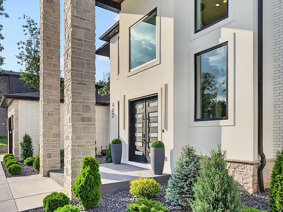 4th image of 403 W Declan Court