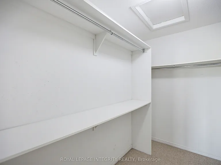 354 Rolling Meadow Cres — Photo 18