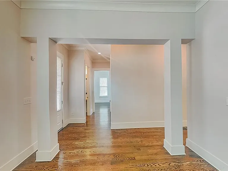 1322 English St NW — Photo 3