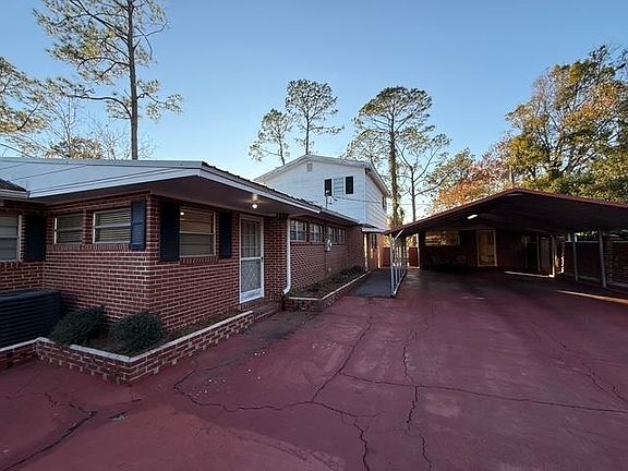 5th image of 277 SE Woodlawn St