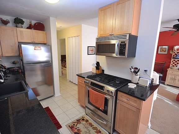 4th image of 2139 E Chestnut Ave APT 45