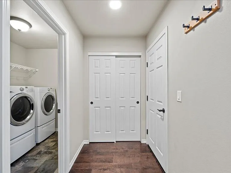 1080 N Montana St — Photo 8