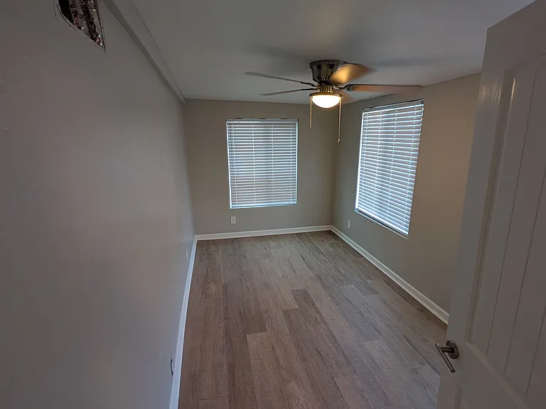 1679 Robb St #A — Photo 6