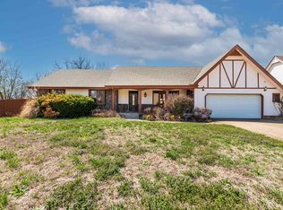 2307 N Inwood Cir, Wichita, KS 67226