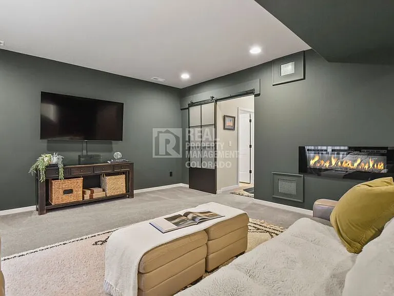 11059 Falling Snow Ln — Photo 25