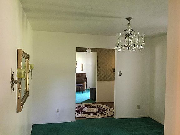 5th image of 1801 W Gulf St