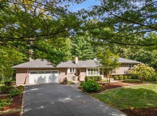 30W520 Arbor Ln, West Chicago, IL