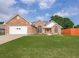 937 Calder St, Howe, TX 75459