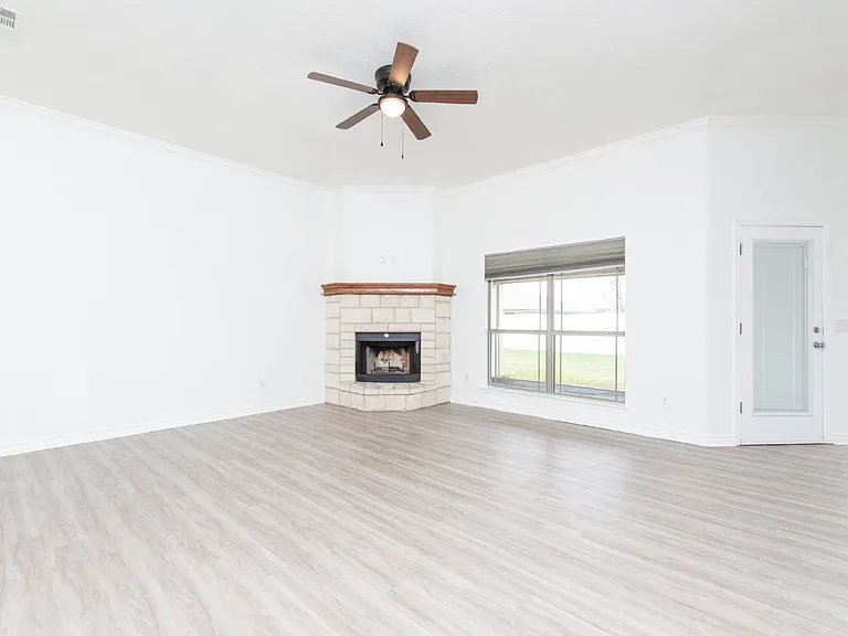 4602 Lauren Mackenzie Dr — Photo 4