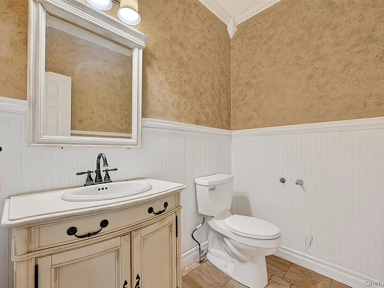 1071 Craigville Rd — Photo 30