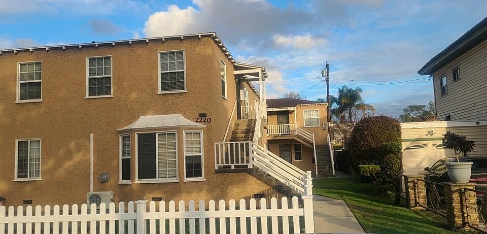 1st image of 2220 Magnolia Ave APT 3