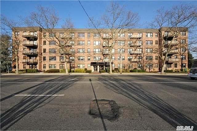 1st image of 1 Birchwood Ct APT 1O